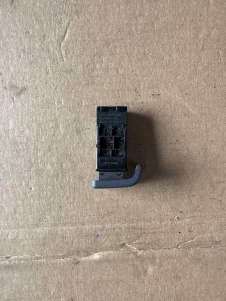 Кнопка омывателя заднего стекла Land Rover Freelander 1 1997-2006 YUG100560KML 12167 фото