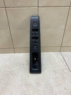Блок управления стеклоподъемниками Mazda 5 2005-2010 гг. CC64684L6D 10810 фото