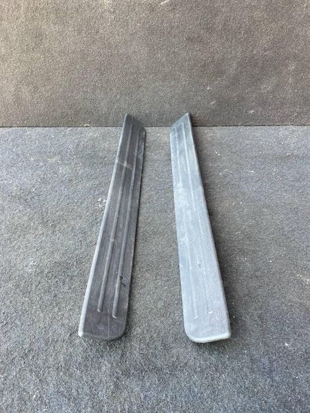 Накладка пластик порог левая правая перед 1 шт Mazda 5 CR 2005-2010 C23668710 C23668720 9765 фото