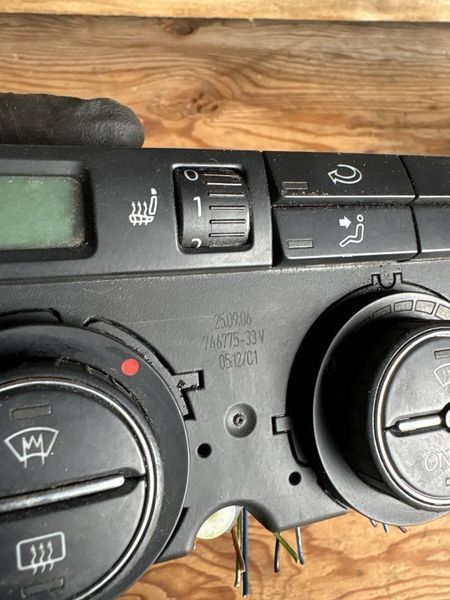 Блок управління клімат контролем пічкою VW Passat B6, Golf V, Touran, Caddy 1K0907044 13030 фото