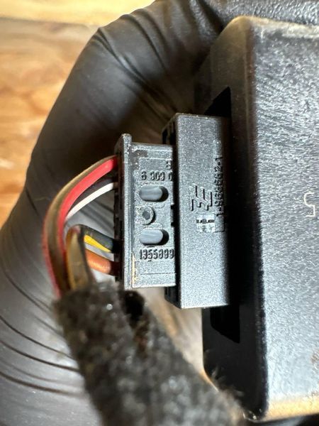 Підсилювач антени BMW 5 F07 F10 F11 2009-2017 9199865 65209199865 12780 фото