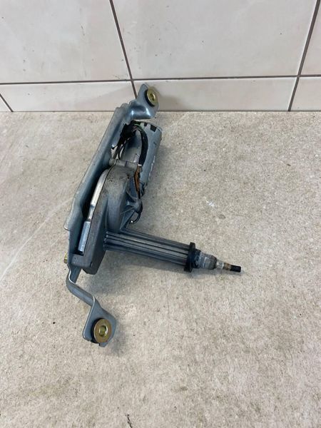 Моторчик стеклоочистителя крышки багажника Seat Ibiza 2 1993-2002 6K6955711 6K6955713A 11910 фото
