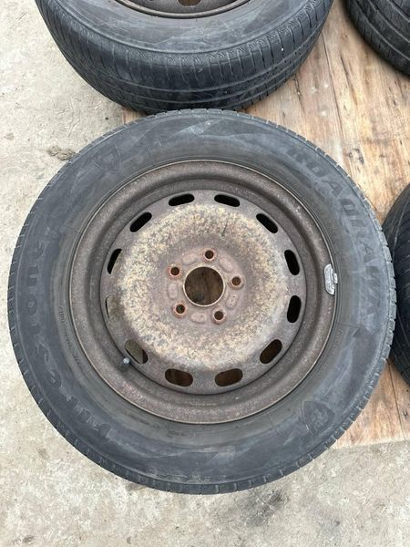 Комплект дисків Ford C-Max Focus 2 Mondeo 3 R15 5x108 63.4 8329 фото
