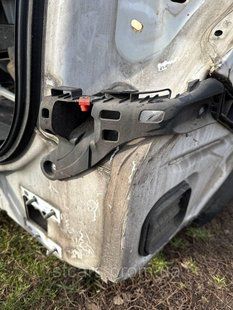 Кронштейн крепления заднего бампера Opel Astra H универсал правый 2004-2014 331883181 / 13143107 7858 фото
