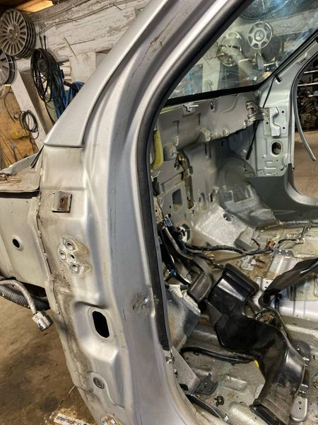 Ущільнювач дверей водія Hyundai Santa Fe 00-06рр 7586 фото