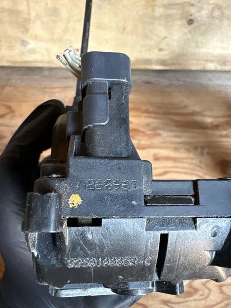 Замок дверей задній лівий Renault Laguna 3 2007-2015 6 пін 825010003R 12833 фото
