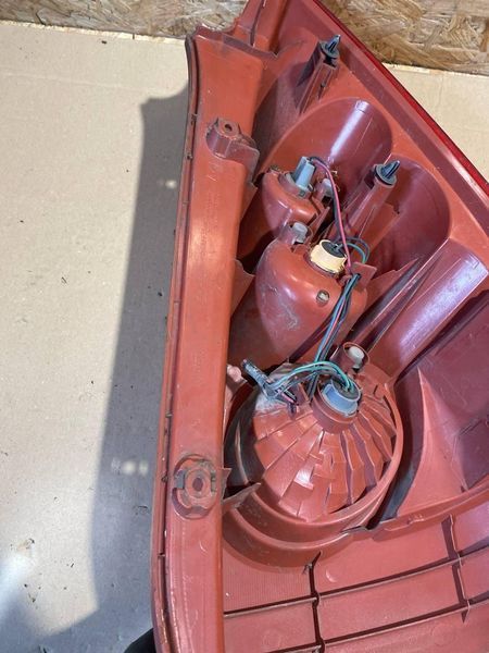 Фонарь стоп задний левый Mazda 5 CR 2005-2008 C23551160 11400 фото