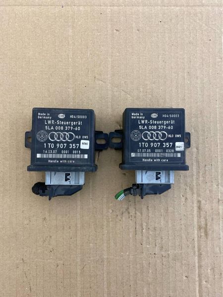 Блок керування коректора фар Volkswagen Touran, Caddy, Golf 5, Octavia A5, 1T0907357 10208 фото