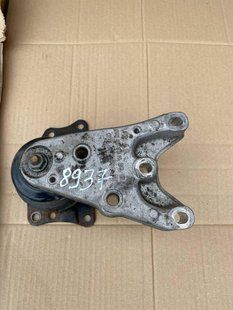 Подушка опора двигуна з кронштейном 1.2 Skoda Fabia I BME 6Q0199185M 6Q0199262AF 8637 фото
