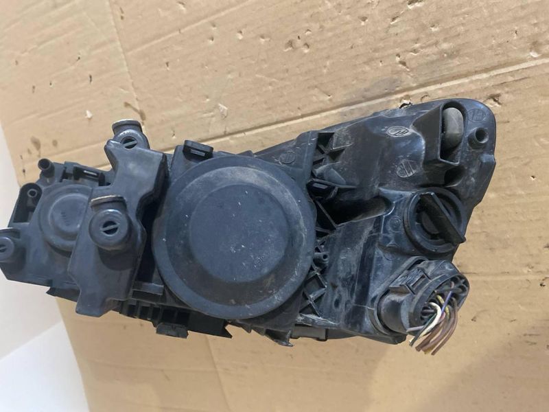 Фара передня права Skoda Octavia A5 рест 2009-2013 галоген 1Z1941016F 10549 фото