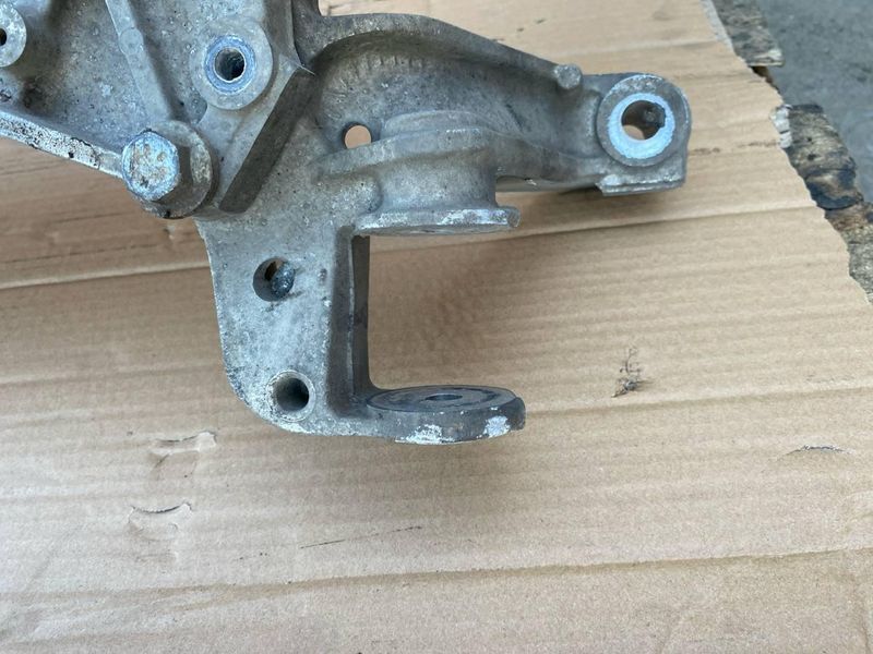 Підрамник передній балка VW GOLF V 5 1K0199296E 1K0199369 8779 фото