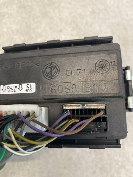 Блок управления дверью Alfa Romeo GT 2003-2010 60683319 11875 фото