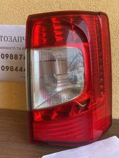 Фонарь задний правый Chrysler Town&Country USA 11- 5182530AE, задній ліхтар крайслер Dodge Caravan 2080 фото
